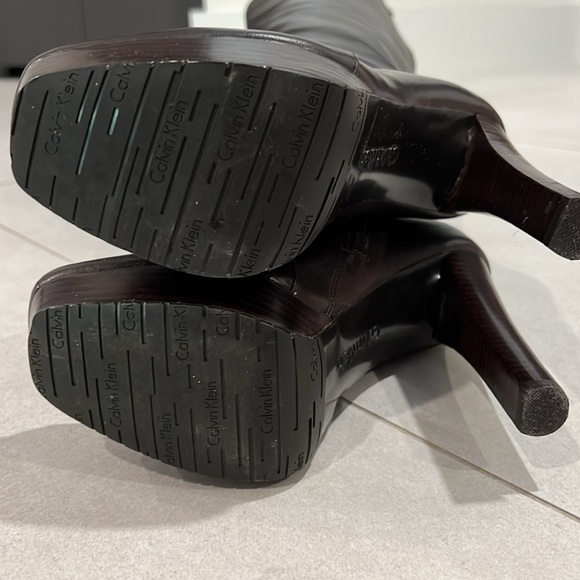 Calvin Klien Boots - Picture 6 of 11